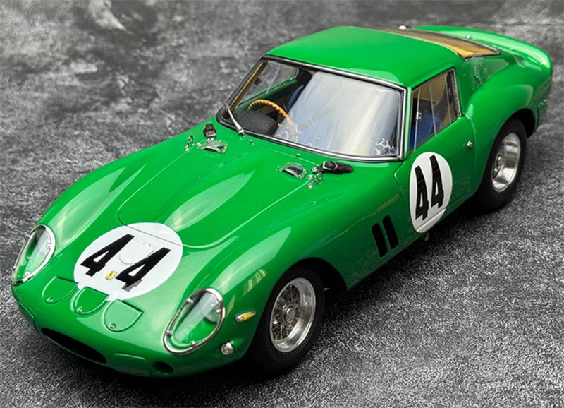 CMC Ferrari 250 GTO Silverstone 1963 #4491 (RHD) Piper #44 green Limited Edition 1:18 Car Pre-a Model