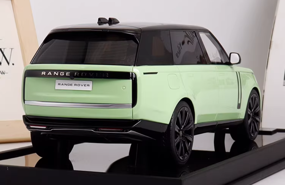 1:18 Land Rover Rover  Light Green  MOTORHELIX Honor Creation Extended Edition LTD 99PCS ONLY Resin car Model