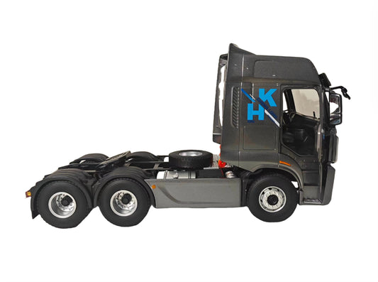 Dongfeng Chenglong HK tractor grey 1:24 Truck Pre-built Model