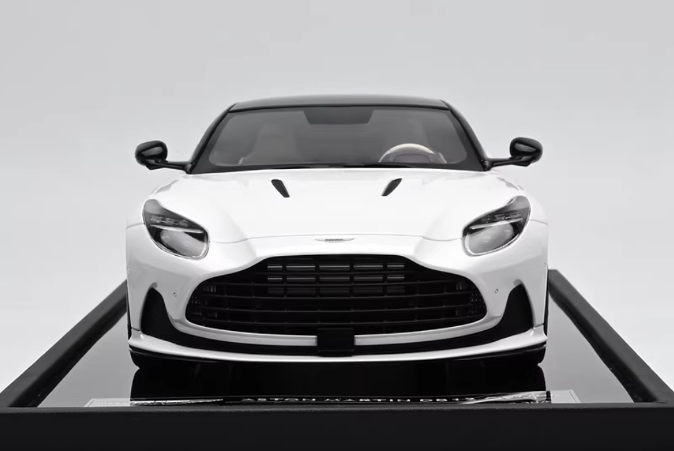 1:18 Aston Martin DB12  Moonlight White  MOTORHELIX Coupe‌ LTD 99PCS ONLY Resin car Model
