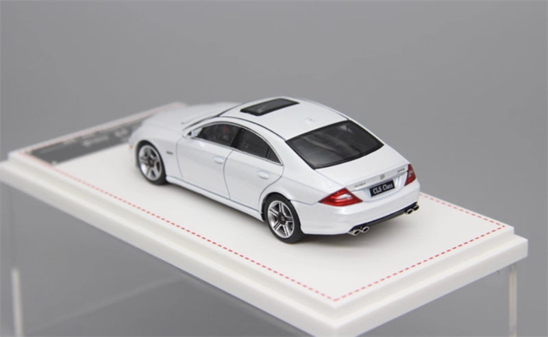 Focal Horizon Mercedes BENZ CLS63 AMG first generation C219 white Limited Edition 999PCS ONLY 1:64 Car Pre-built Model view3