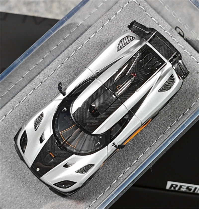 GRYNING Koenigsegg One:1 Silver Black Carbon Limited Edition 699PCS ONLY 1:64 car Pre-built Model view8
