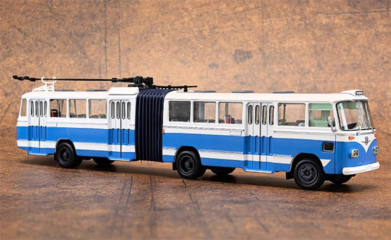 AUTO-GLIMPSE Shanghai Bus SK561 articulated trolley bus sky blue 1:64 Bus Pre-built Model view7