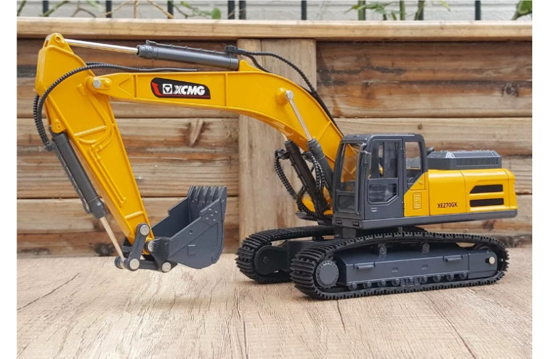 XCMG XE270GK Excavator Yellow 1:40 Truck Pre-built Airliner Model Display view1