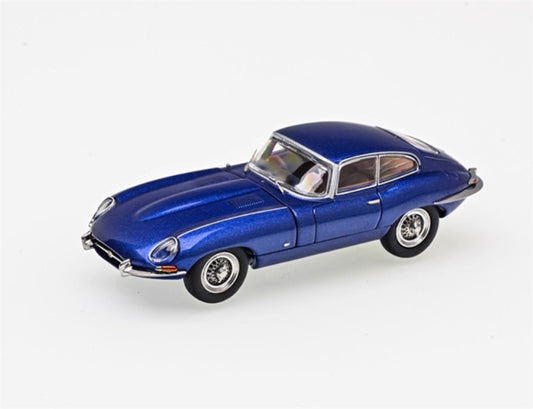 GFCC 1961 Jaguar E-Type Coupe hardtop version Metallic Blue Limited Edition 499PCS ONLY RHD 1:64 car Pre-built Model view1
