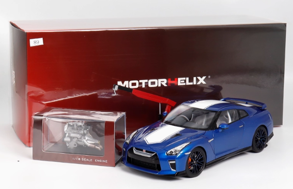 Motorhelix Nissan GTR-R35 50th Anniversary Edition Bayshore Blue Limited Edition 499PCS ONLY 1:18 Car Pre-built Model view9