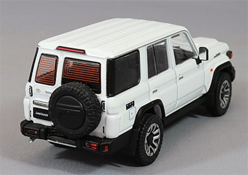 GCD Toyota Land Cruiser J70 (LC76) SUV Right hand drive White - Silver Wheel 1:64 Car Pre-built Model view2