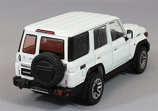 GCD Toyota Land Cruiser J70 (LC76) SUV Right hand drive White - Silver Wheel 1:64 Car Pre-built Model view2
