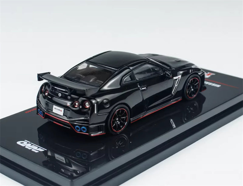 INNO64 NISSAN GT-R R35 NISMO Black 1:64 car Pre-built Model view7