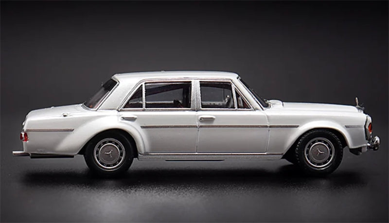 1:64 Mercedes Benz 300SEL W109 AMG White BSC DIECAST Limited Edition 399pcs ONLY Model