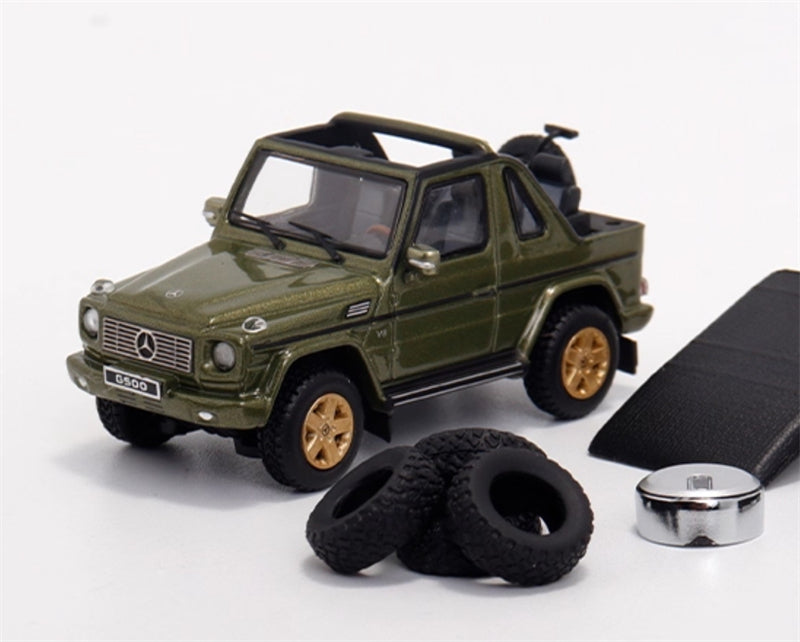 GCD Mercedes benz G500 two-door short-wheelbase convertible off-road with roof comes with 4 tires green LHD 1:64 Car Pre-built Model view4