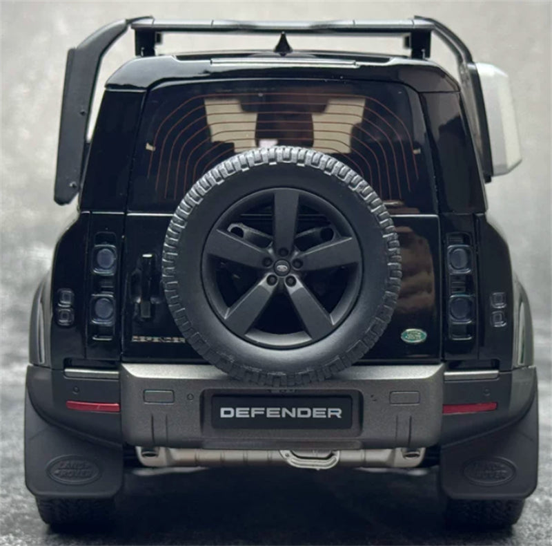 1:18 Land Rover Defender 90 2020 Black Almost Real Limited Edition 600PCS ONLY DIECAST Model