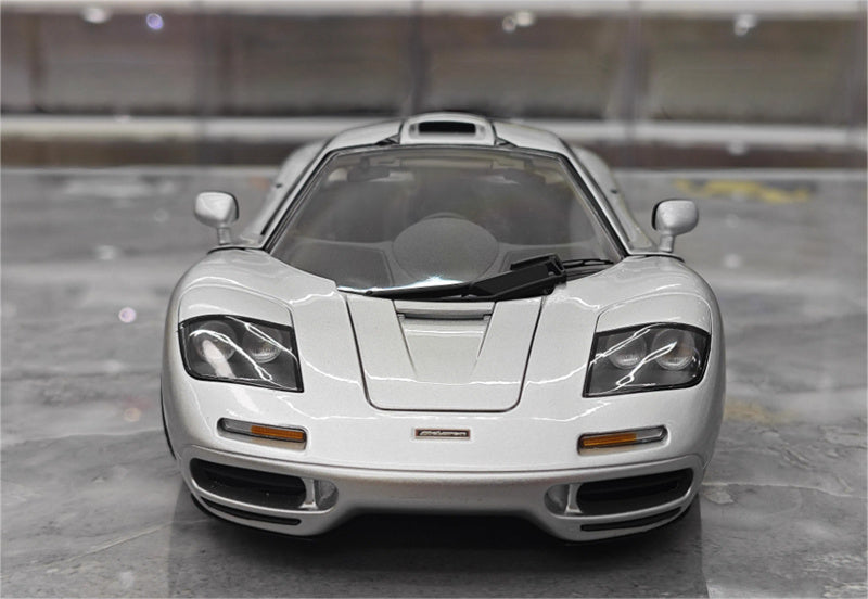 LCD-MODELS McLaren Racing XP5 Silver 1:18 car Pre-a Model