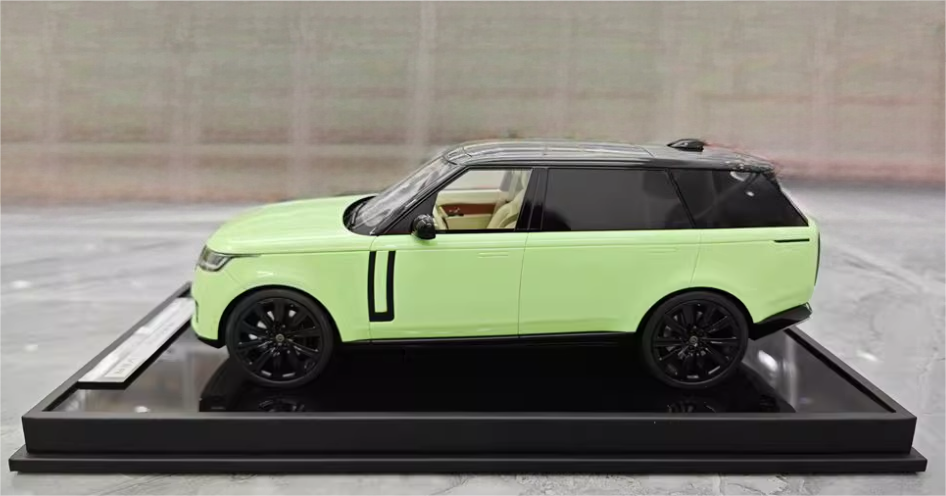 1:18 Land Rover Rover  Light Green  MOTORHELIX Honor Creation Extended Edition LTD 99PCS ONLY Resin car Model