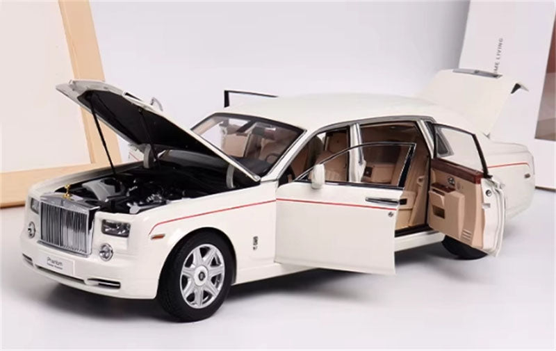1:18 Rolls-Royce Phantom Extended VII  White Red Line KYOSHO  DIECAST Model