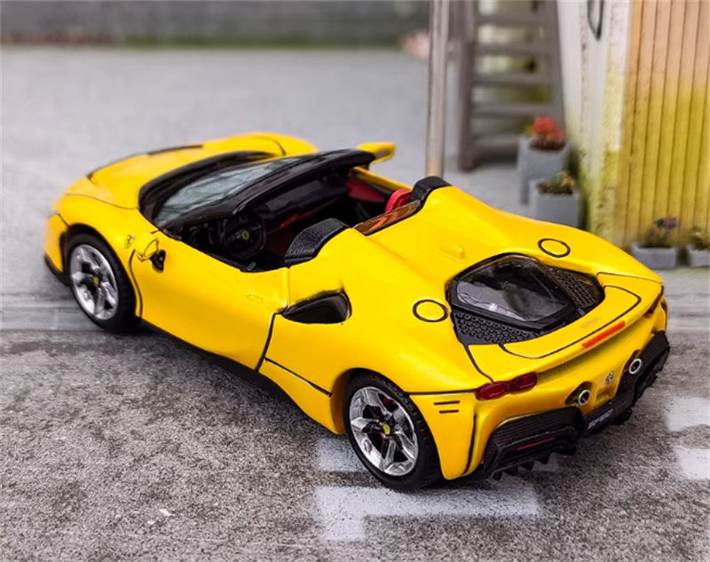 Solo Model Ferrari SF90 supercar Golden convertible limited edition 1:64 Car Pre-built Airliner Model Display view2