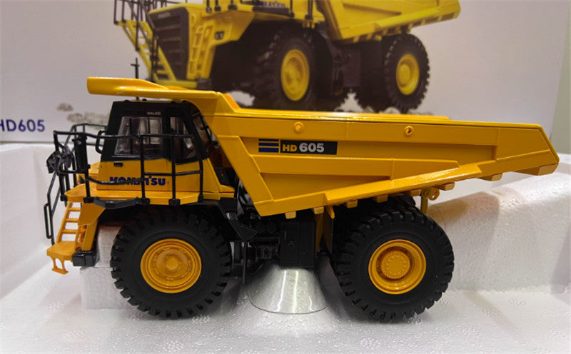 Universal Hobbies Komatsu HD605 Dump truck 1/50 Truck Pre-built Model
