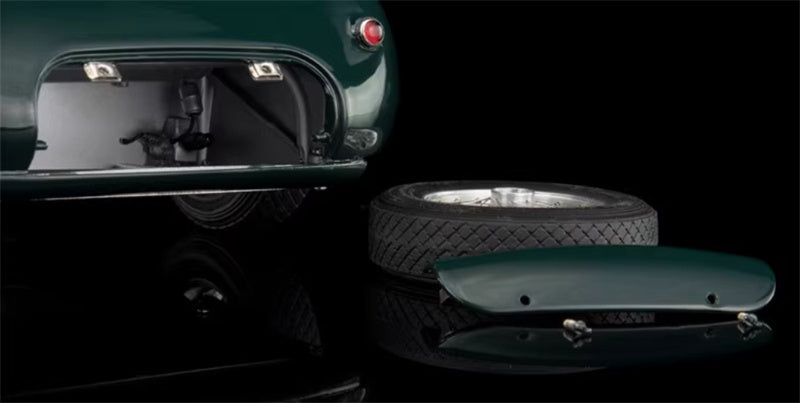 CMC Jaguar C-Type 1952 Classic Car UK Green 1:18 DIECAST Car
