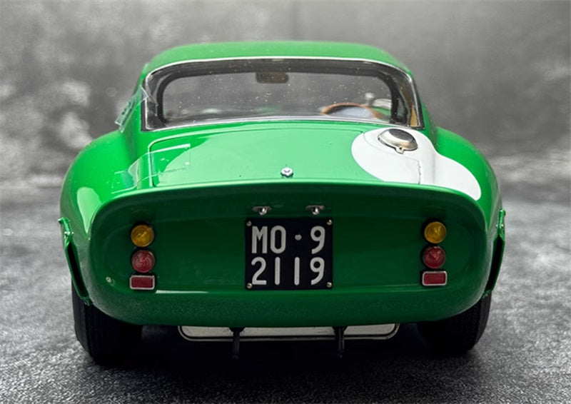 CMC Ferrari 250 GTO Silverstone 1963 #4491 (RHD) Piper #44 green Limited Edition 1:18 Car Pre-a Model