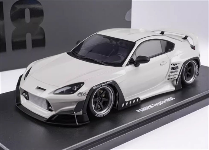 1:18 Toyota Pandem GR86  Crystal White GT SPIRIT  Resin Model