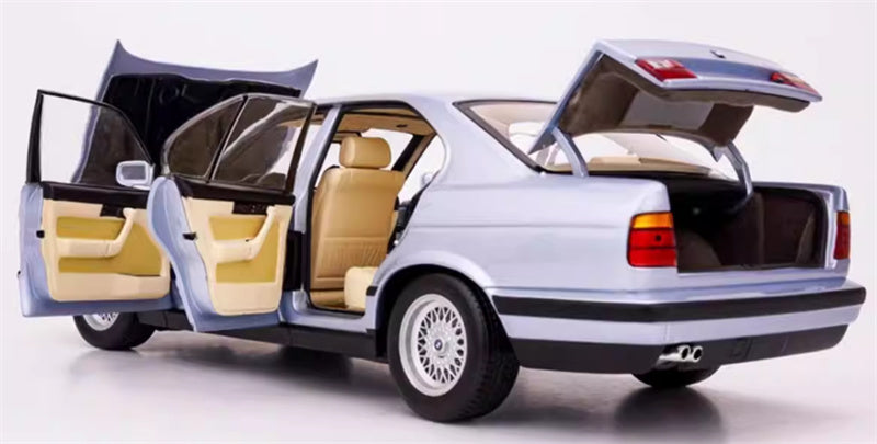 1:18 BMW 5 Series 535i E34 1988 silver blue  MINICHAMPS  DIECAST Car Model