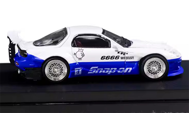 Master Mazda RX-7 FC3S Rocket Runny Pandem White Blue Double Match Limited Edition 1:64 Car Pre-built Airliner Model Display view4