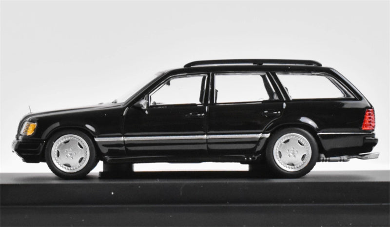 Mortal Mercedes Benz E-Class E300 station wagon S124 with 2 bicycles and luggage rack Black - Silver Wheel Regular Edition Limited Edition 599PCS ONLY 1:64 Car Pre-built Model view3