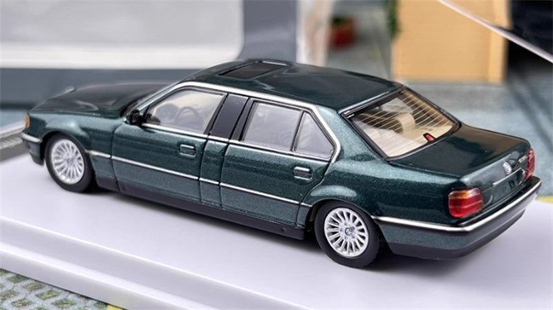 1:64 BMW E38 7 Series L7 98-01 British Racing Green DCM DIECAST Limited Edition 499pcs ONLY Model