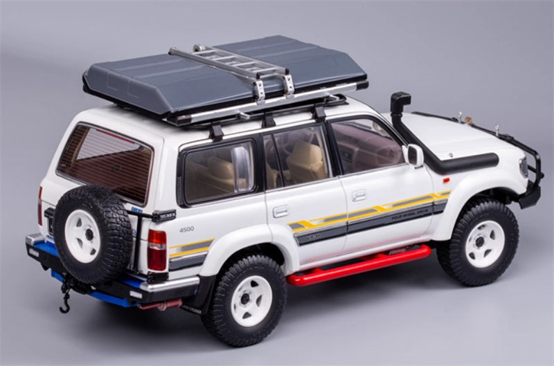 KengFai Toyota Land Cruiser LC80 White Off Road Edition With luggage rack 1:18 Truck Pre-built Model view3