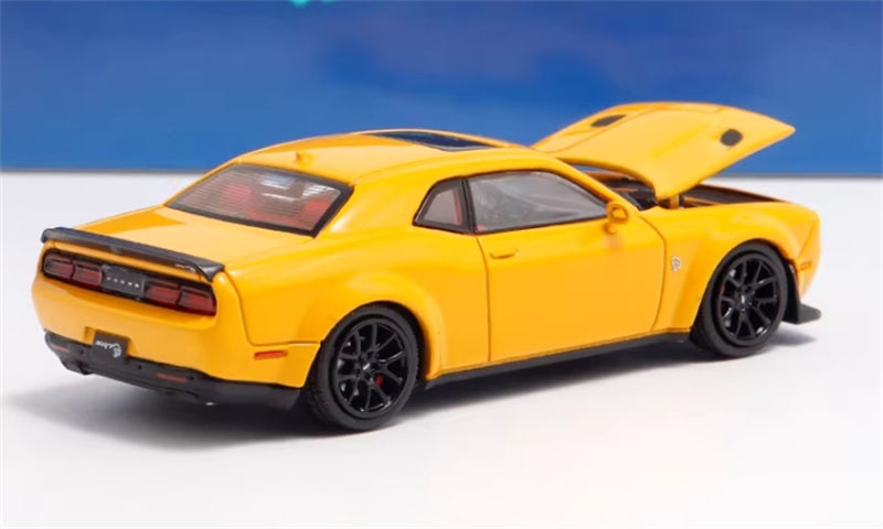 1:64 Dodge Challenger SRT Hellcat Limited Edition 699pcs ONLY  Yellow Stance Hunters DIECAST Model