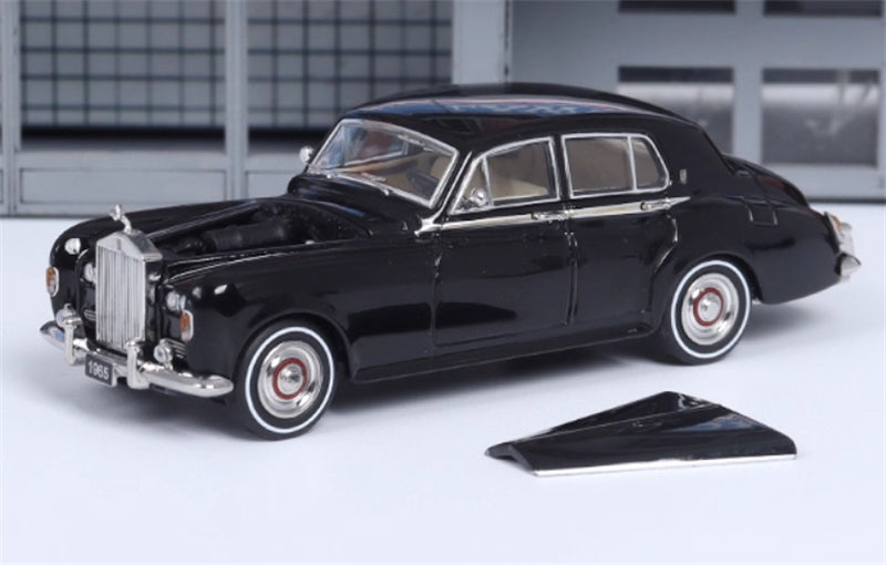 GFCC 1965 Rolls Royce Silver Cloud III classic car Black LHD 1:64 car Pre-built Model view5
