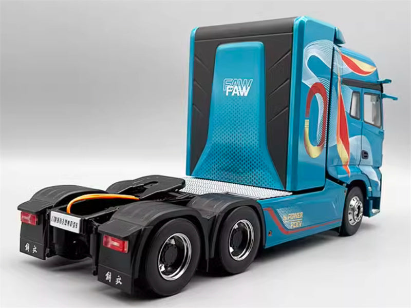 FAW J7 Lantu New Energy Tractor Truck 1:24 Truck Pre-built Model