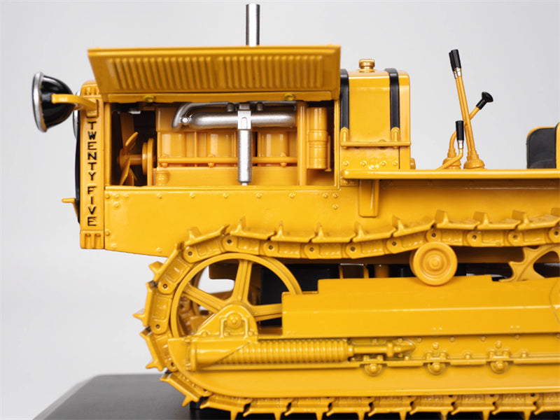 CATERPILLAR 25 Track-Type Tractor Yellow 1:16 Truck Pre-built Model