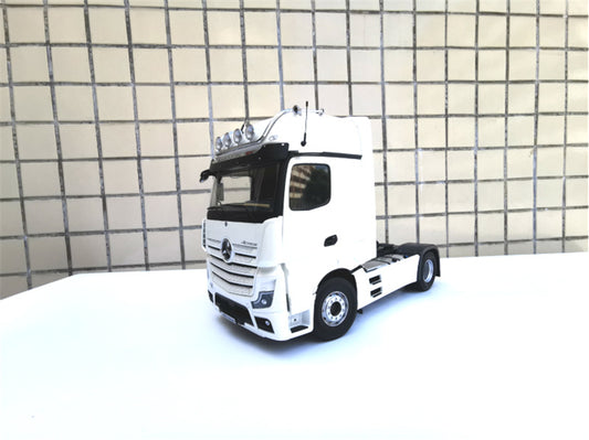 NZG Mercedes Benz ACTROS FH25 GIGASPACE 4X2 Truck Lorry Trailer 1/18 DIECAST Truck Lorry