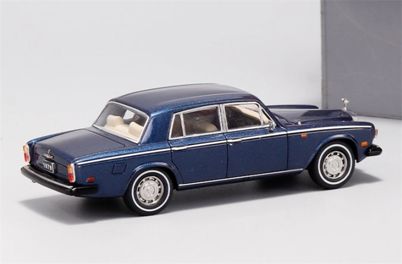 GFCC 1979 Rolls Royce Silver Shadow II Luxury Classic Blue Gold Limited Edition 499PCS ONLY 1:64 car Pre-built Model view4