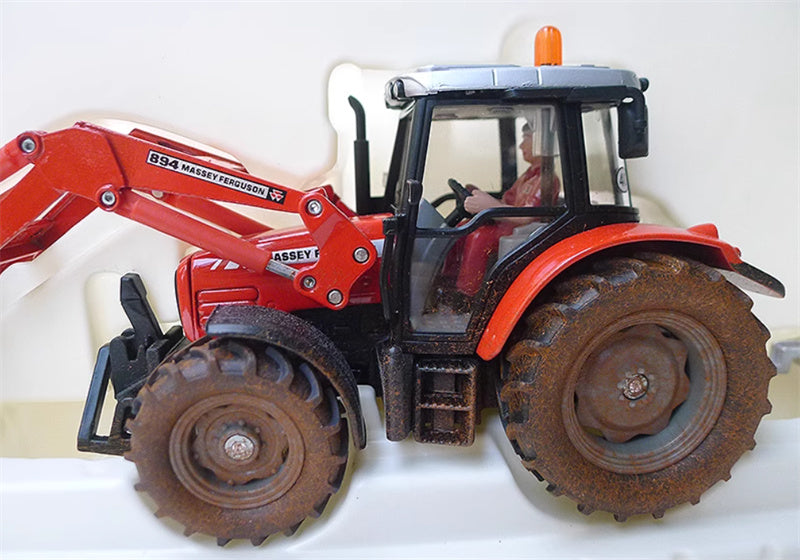 FLOZ Massey Ferguson with IWilliams Stock Trailer Old version Red Limited Edition 2000PCS ONLY 1:32 Truck Pre-built Model