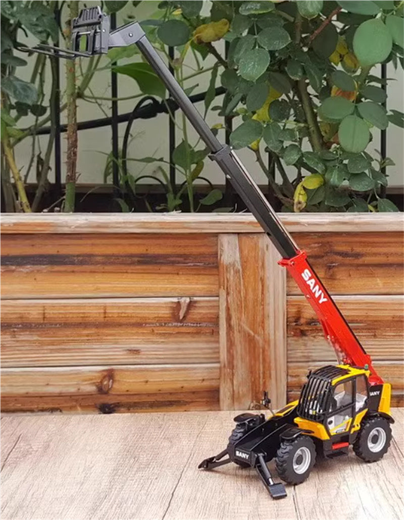 SANY STH1440 telescopic arm forklift Red 1:35 Truck Pre-built Model