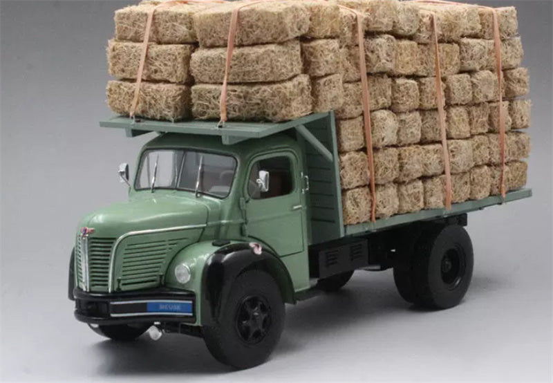 MQM BERLIET GLR 8R 1957 Grass Transport 1/24 DIECAST car