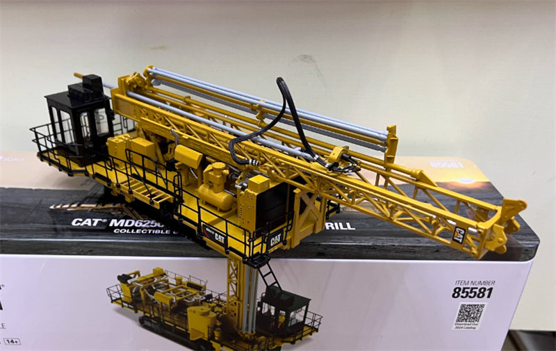 CATERPILLAR MD6250 ROTARY BLASTHOLE DRILL 1:50 Truck Pre-built Model