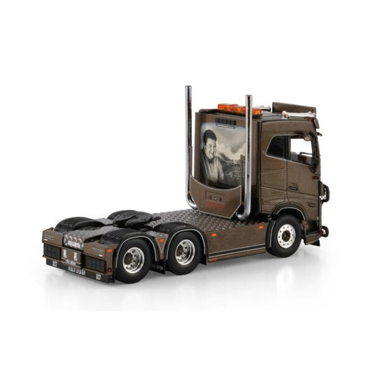 1:50 VOLVO GVT TRANSPORT BRUGGE FH5 6X2 WSI  Brown DIECAST Model