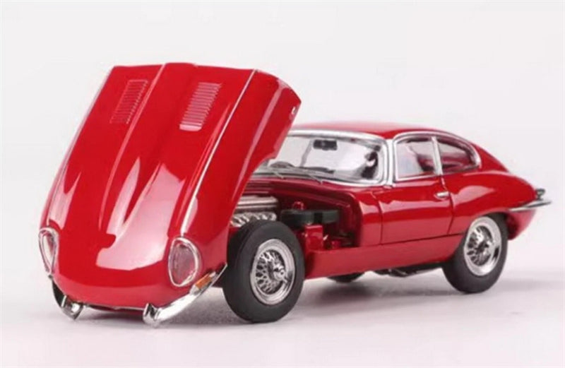 GFCC 1961 Jaguar E-Type Coupe hardtop version Red Limited Edition 499PCS ONLY RHD 1:64 car Pre-built Model view5