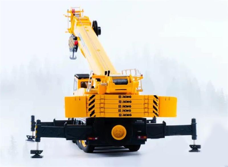 1:50   XCA220 XCMG Classic Edition Engineering Yellow Diecast Model