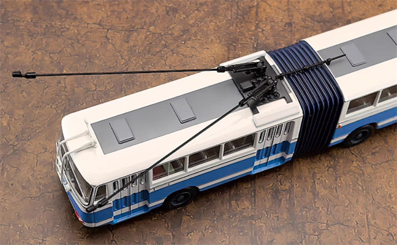 AUTO-GLIMPSE Shanghai Bus SK561 articulated trolley bus sky blue 1:64 Bus Pre-built Model view8