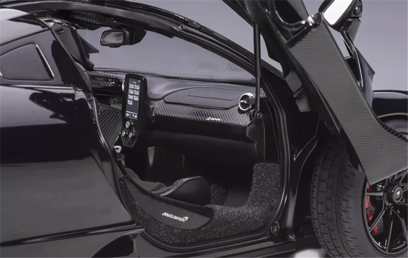 AUTOART McLaren Senna black 1:18car Pre-a Model
