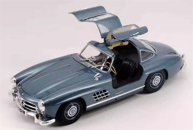 MINICHAMPS Mercedes Benz 300 SL Coupe 1955 Light blue Metallic 1:18 Car Pre-built Model view4
