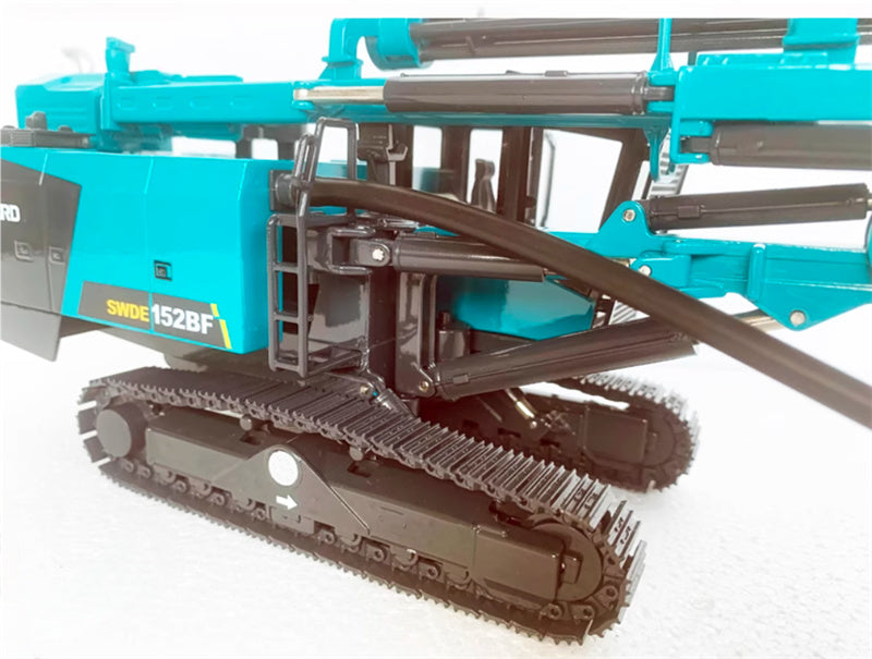 SUNWARD SWDE152BF Integrated Down-the-hole Drilling Rig 1:35 Truck Pre-built Model