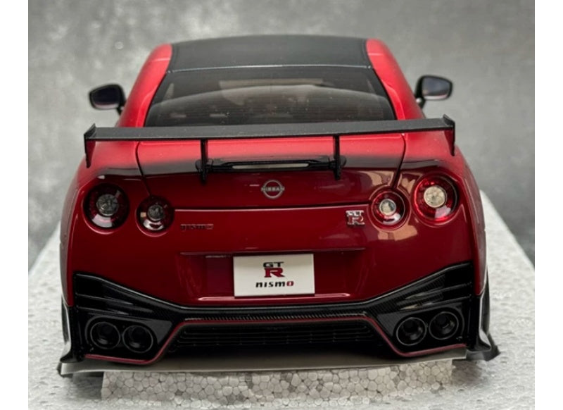 1:18 Nissan GT-R NISMO R35 2022 Vibrant Red MOTORHELIX Special Edition Limited Edition 699PCS ONLY DIECAST Model