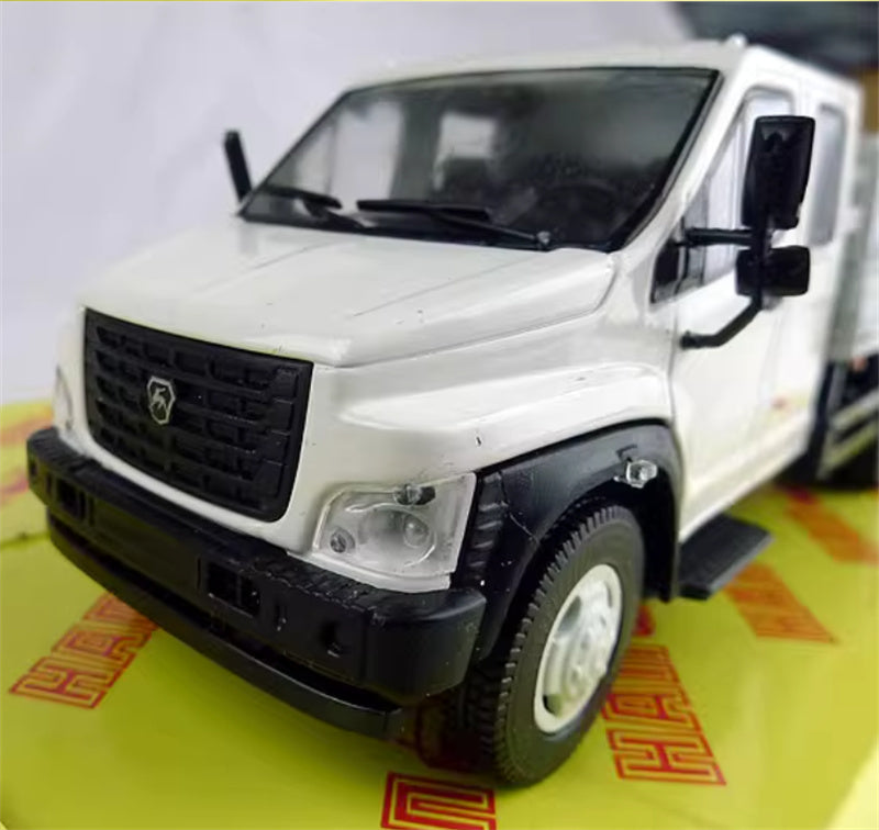 HAW RA3 C42 R33 Soviet Union Russian civilian pickup truck white 1:43 Truck Pre-built Model