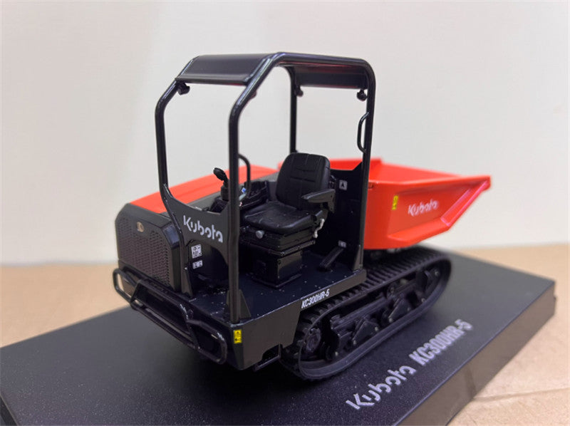 Universal Hobbies KUBOTA KC300HR-5 Tracked dump truck 1/24 Truck Pre-built Model