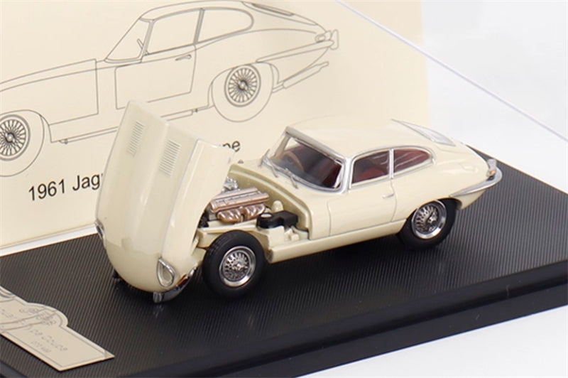GFCC 1961 Jaguar E-Type Coupe hardtop version Off-White Limited Edition 499PCS ONLY RHD 1:64 car Pre-built Model view6